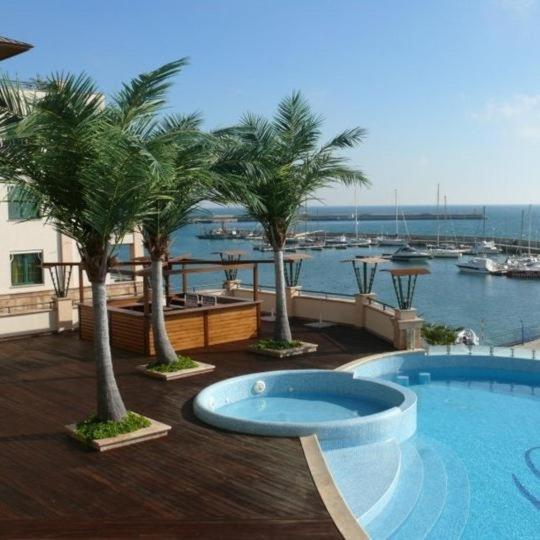 Privat Apartament Marina City Balchik Exterior foto